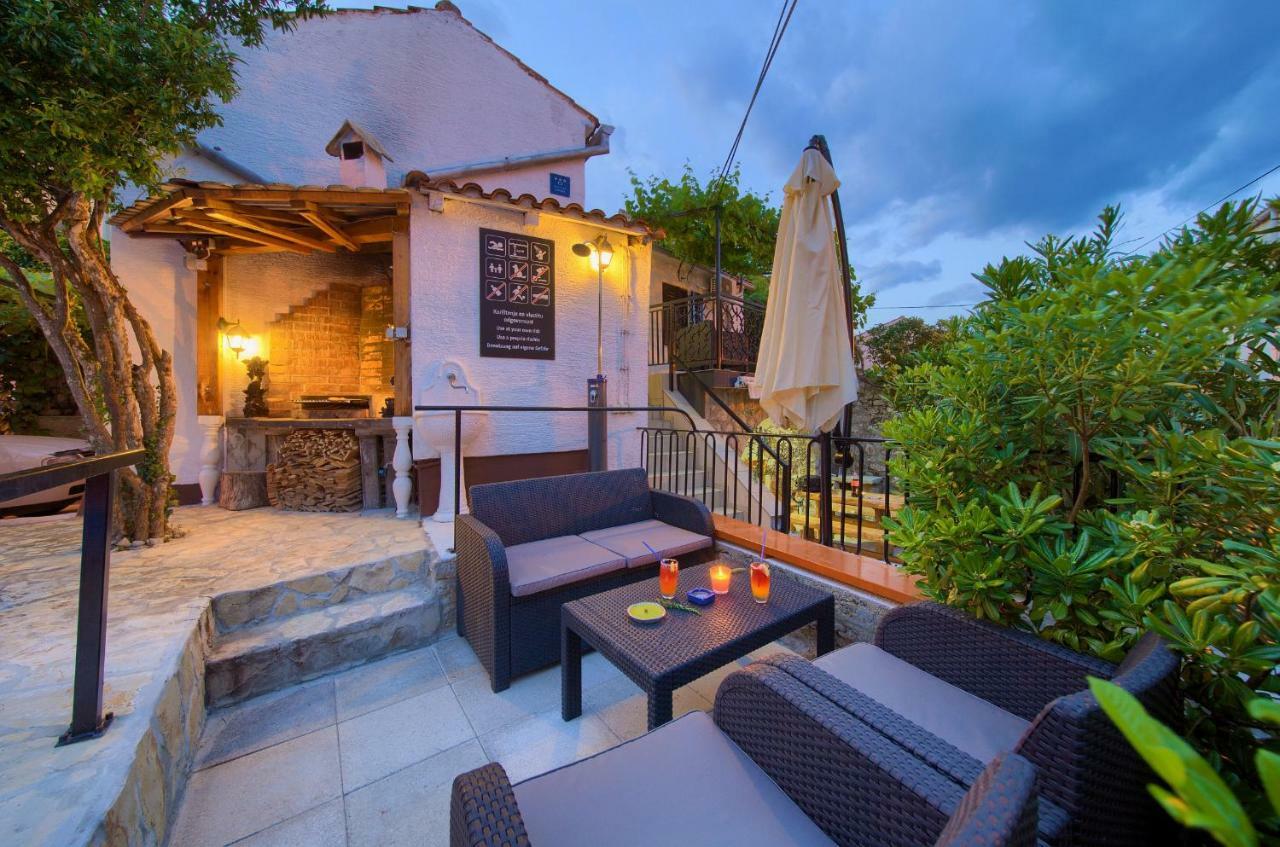Holiday Home Traum Krk Town Exterior photo