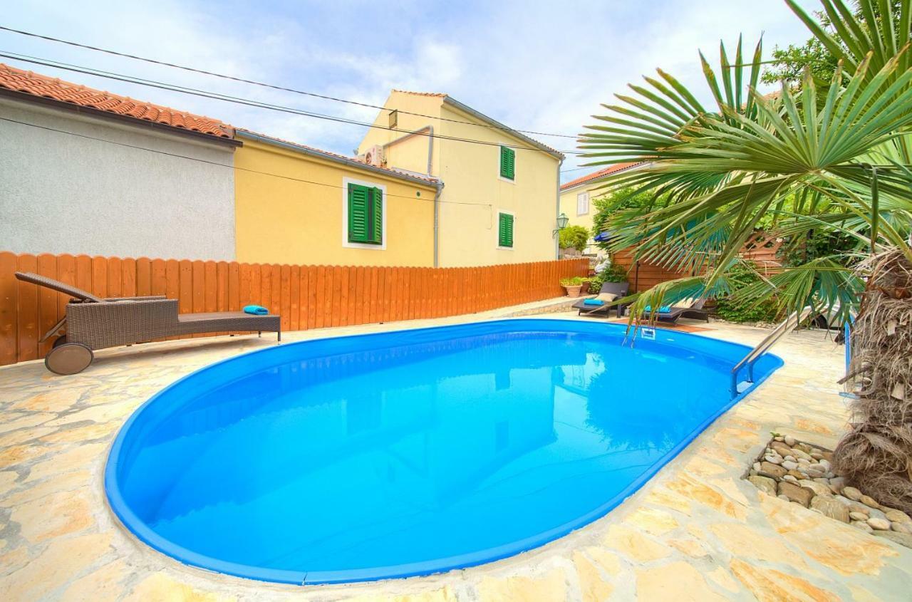 Holiday Home Traum Krk Town Exterior photo